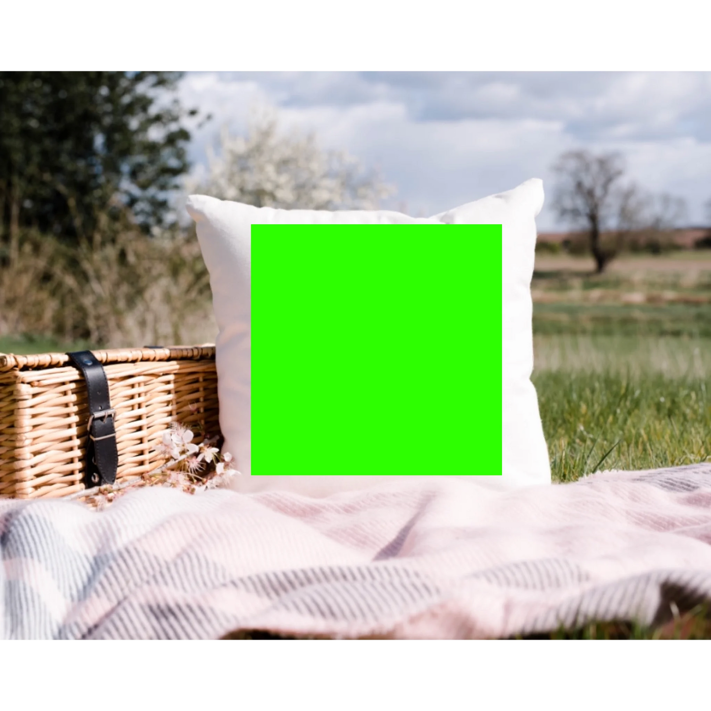 Kissen 1080 x 1080 Mockup3