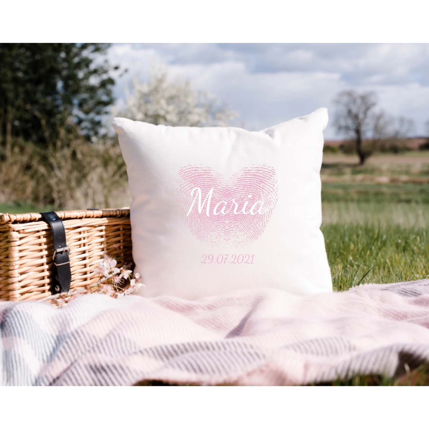 Kissen 1080 x 1080 Mockup3