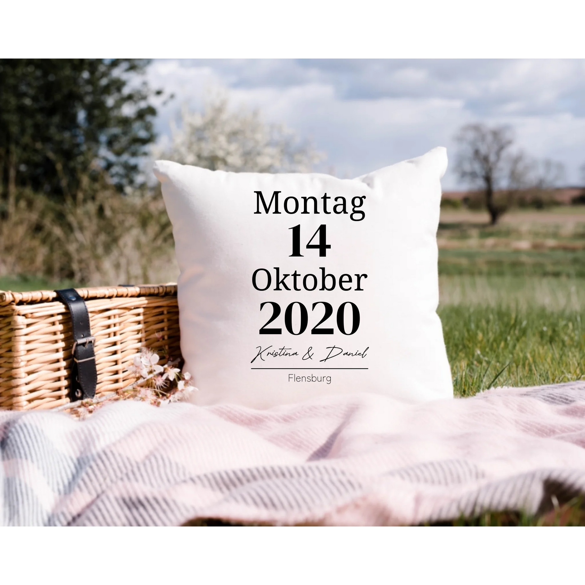 Kissen 1080 x 1080 Mockup3