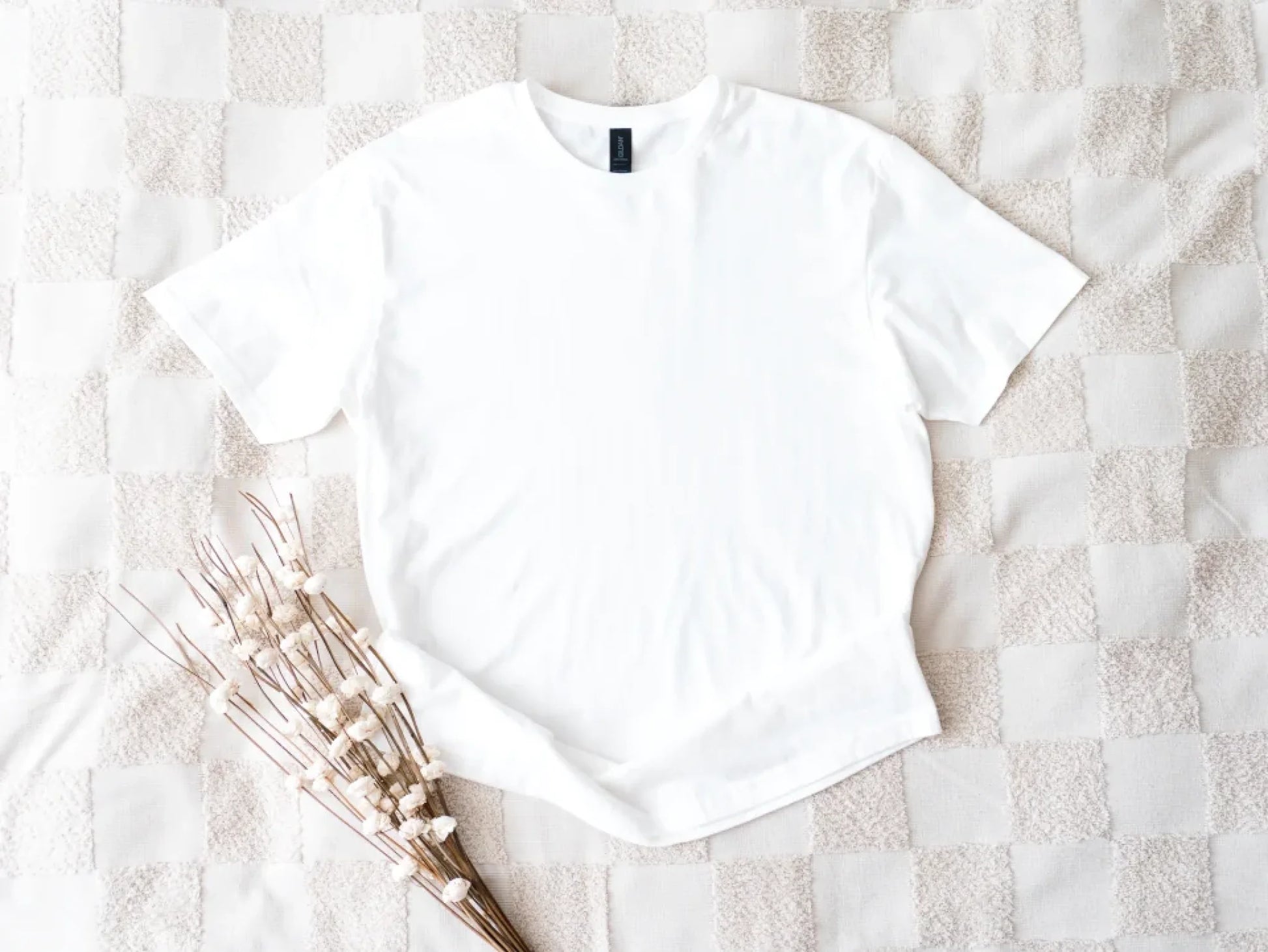 White_G64000_FlatLays001_MocksByLittleFeather-7